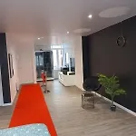 Cinéma #5#- Jacuzzi&projecteur-self Check-in * Roubaix