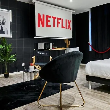 Cinema - Jacuzzi & Projecteur