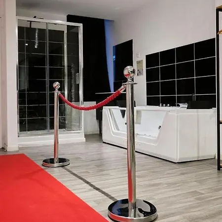 Cinema - Jacuzzi & Projecteur Apartment *